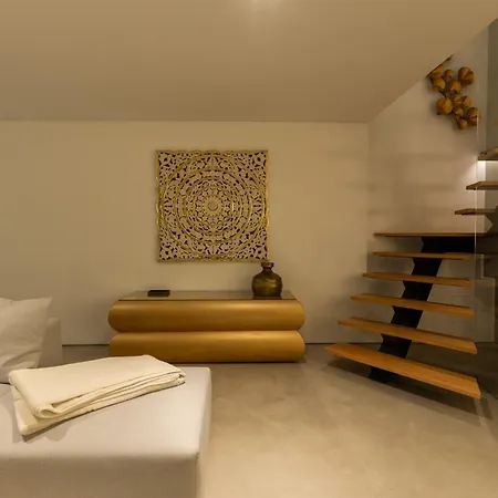 Santiago House